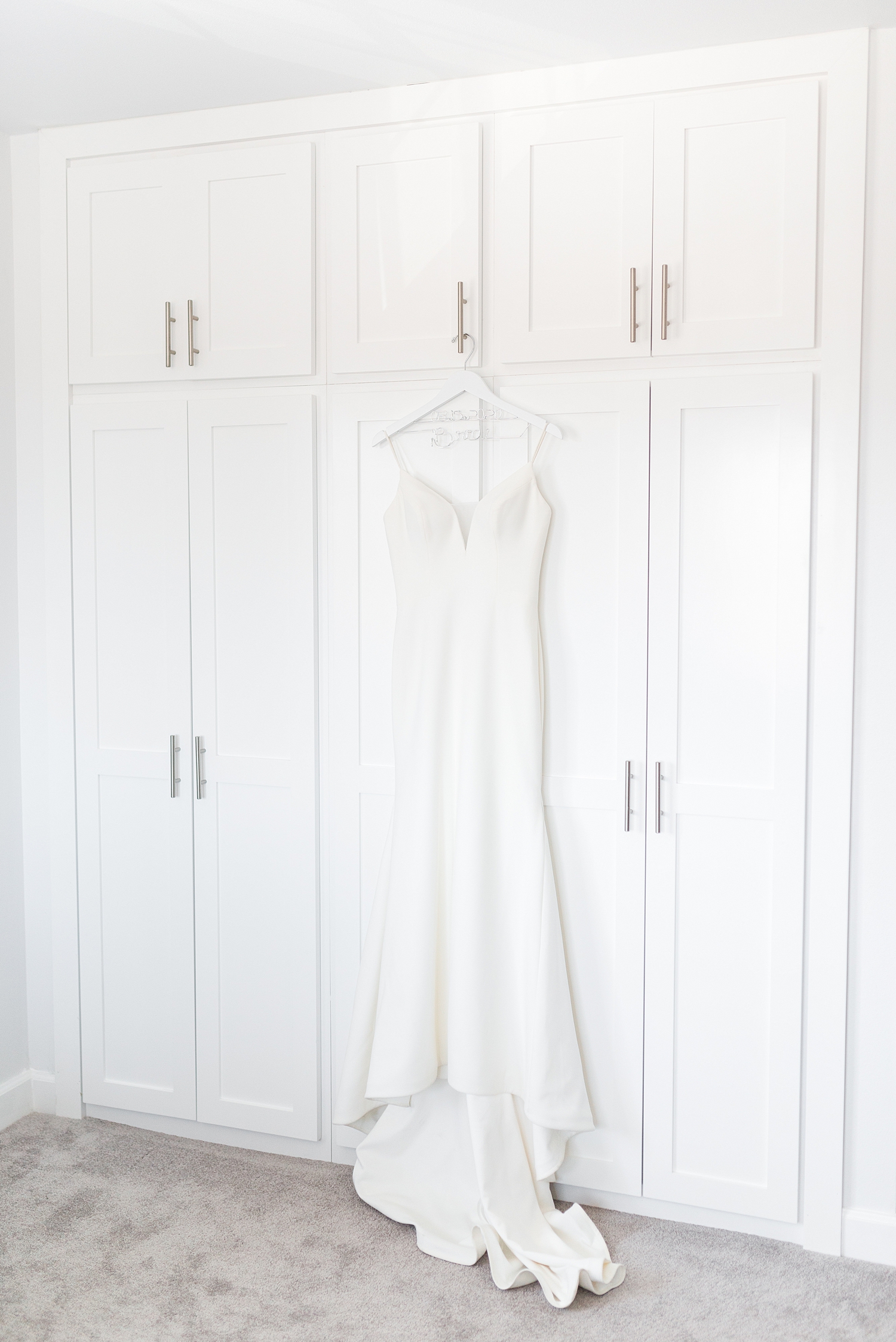 elegant wedding gown 