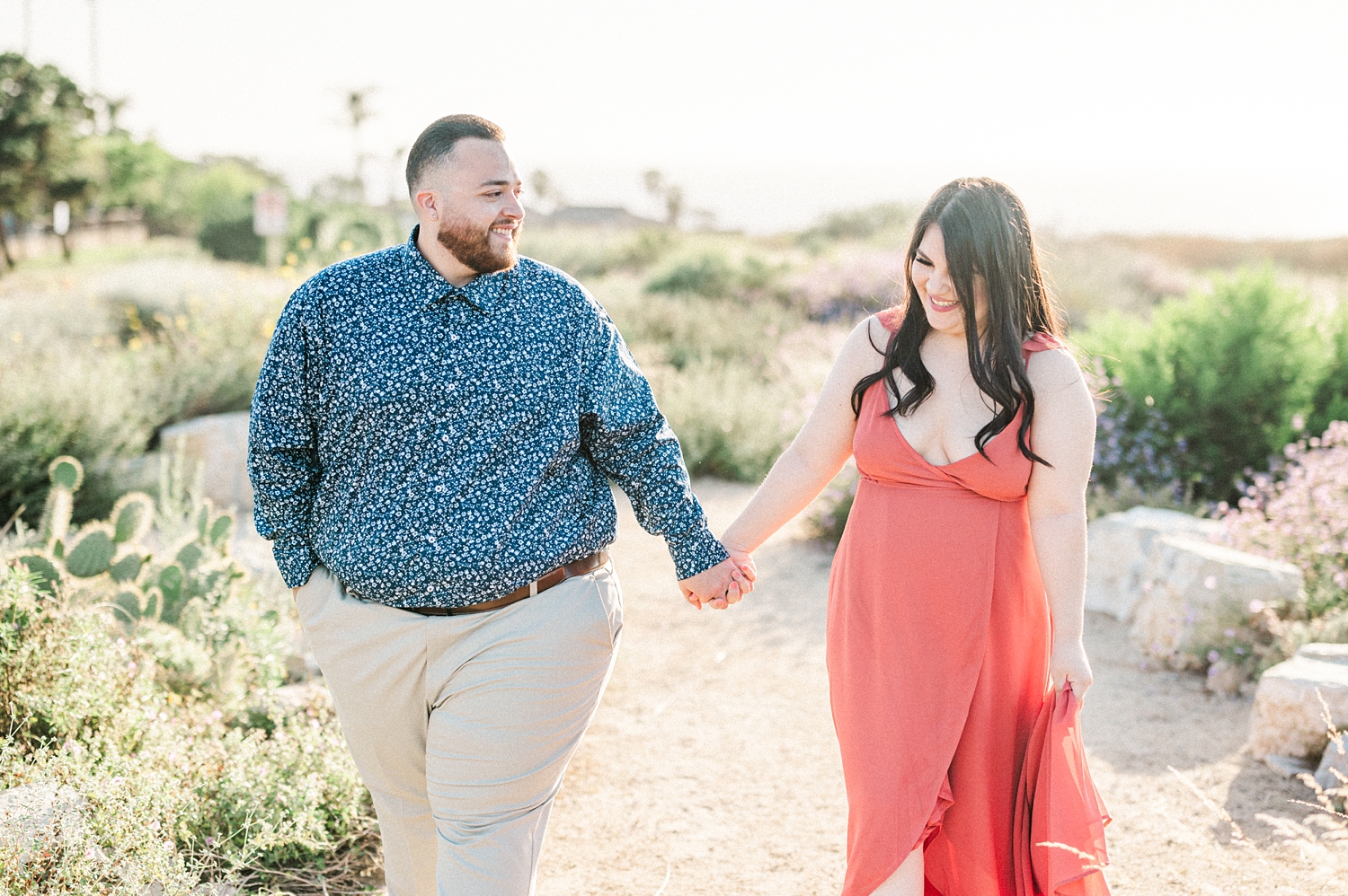 Beach Cliffs Engagement Session at Sunset | Nataly Hernandez Photography | Edwin and Susana-27.jpg