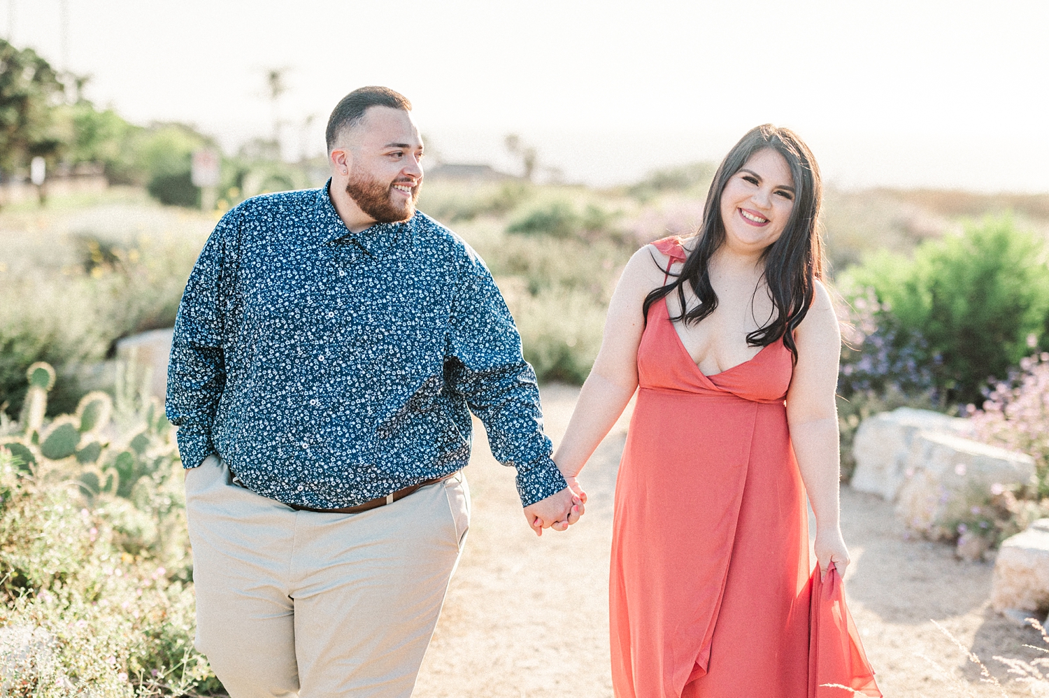 Beach Cliffs Engagement Session at Sunset | Nataly Hernandez Photography | Edwin and Susana-28.jpg