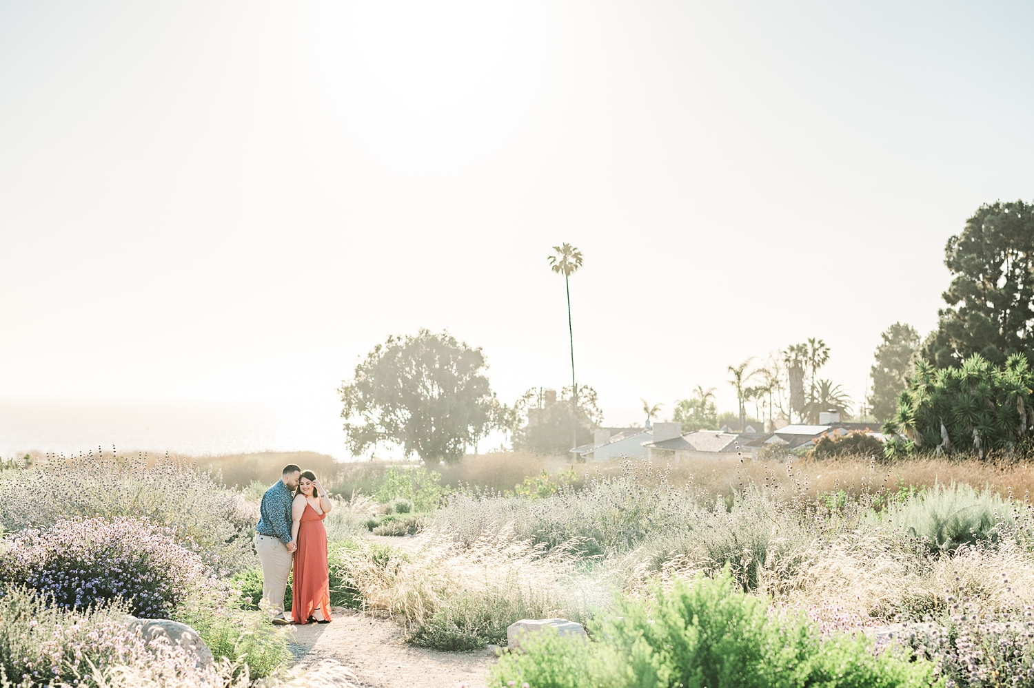 Beach Cliffs Engagement Session at Sunset | Nataly Hernandez Photography | Edwin and Susana-31.jpg