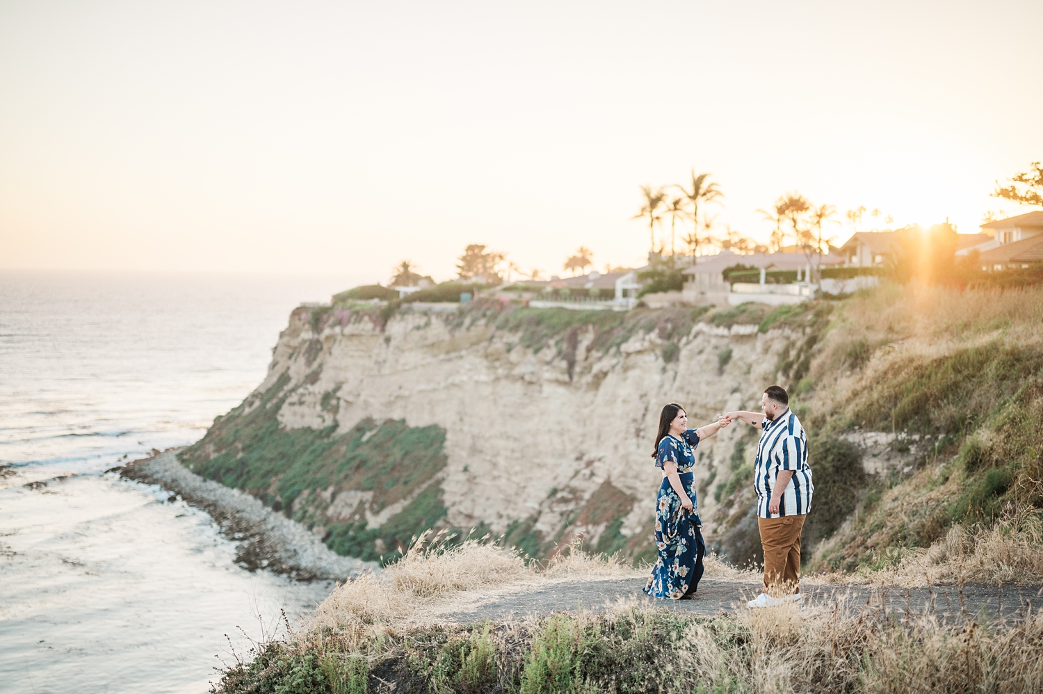 Beach Cliffs Engagement Session at Sunset | Nataly Hernandez Photography | Edwin and Susana-79.jpg