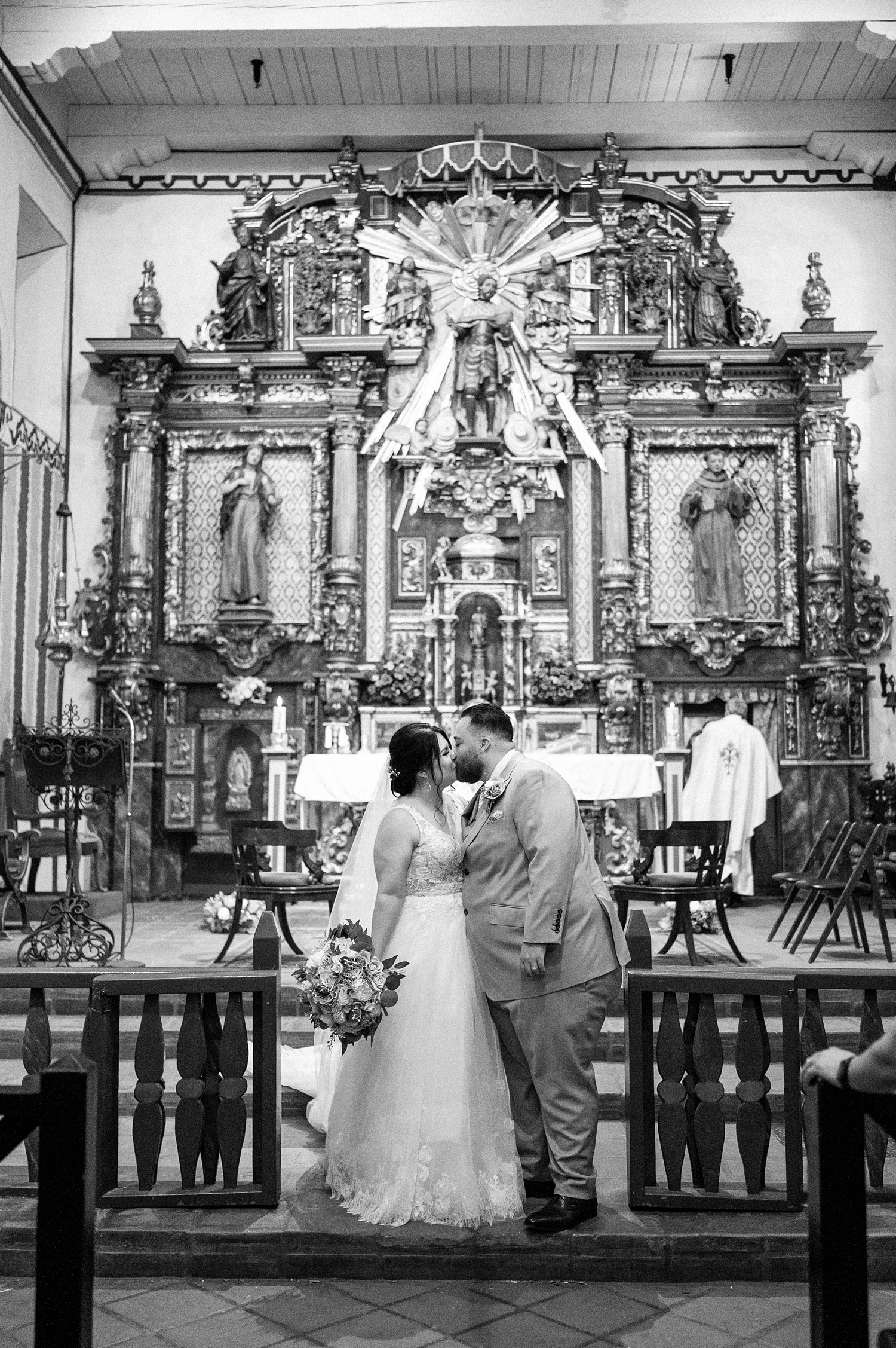 Reptacular Ranch Wedding | San Fernando Mission | Wedding Photographer | Nataly Hernandez Photography-43.jpg
