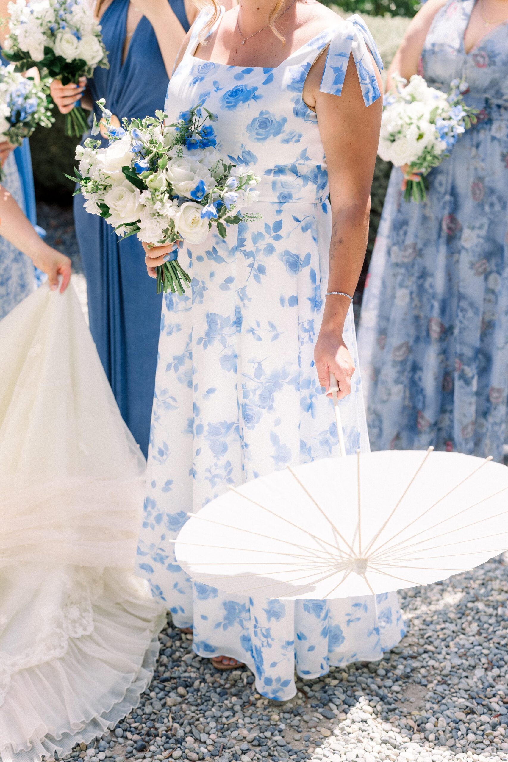 The Harper | Spring Wedding | blue and white wedding